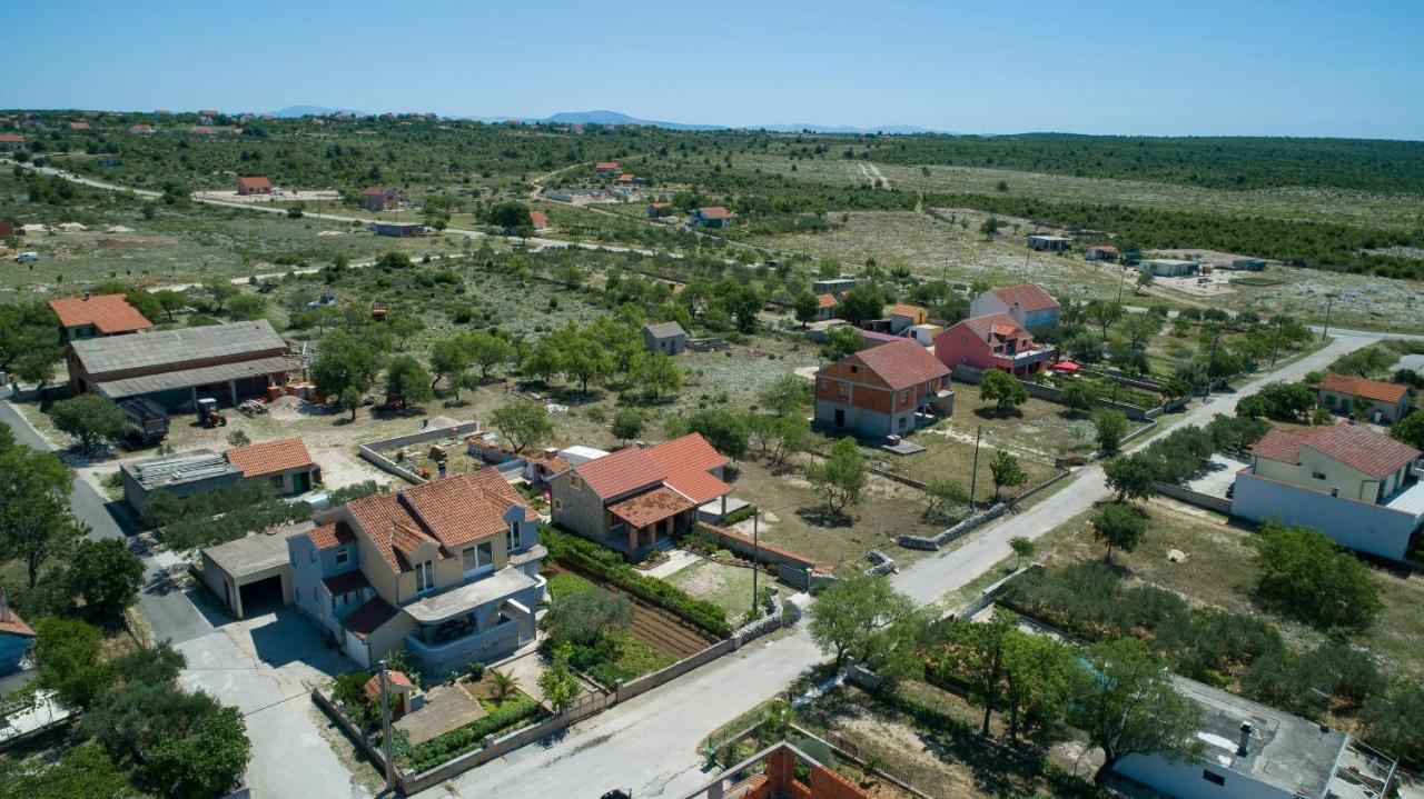 Country House Frane Ladevci ภายนอก รูปภาพ