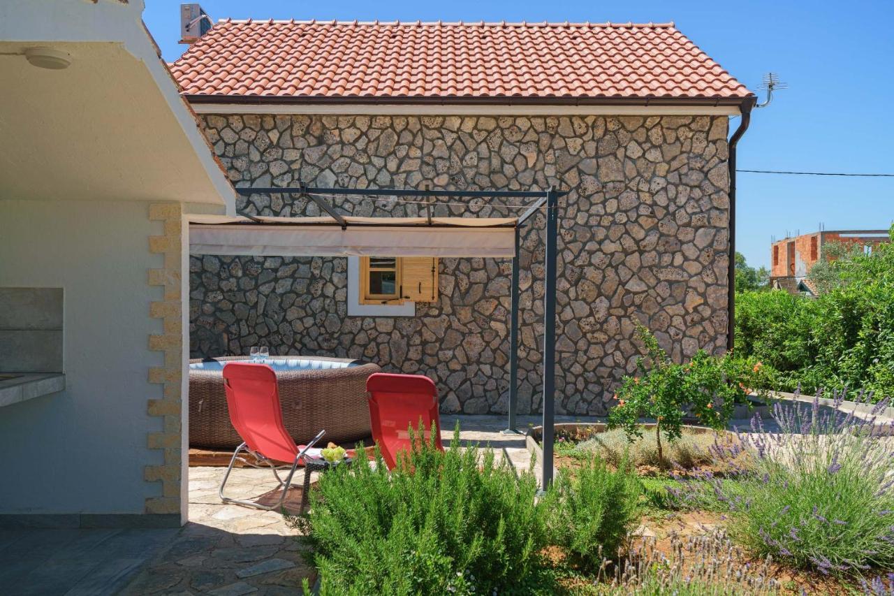 Country House Frane Ladevci ภายนอก รูปภาพ